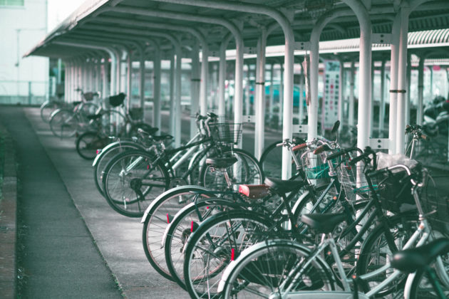 片岡駅 駐輪場